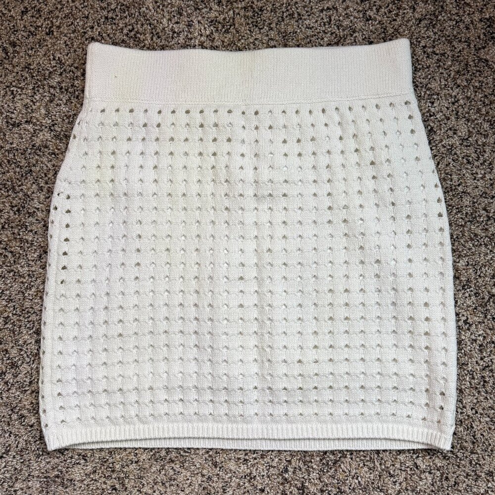 Venus crocheted mini skirt